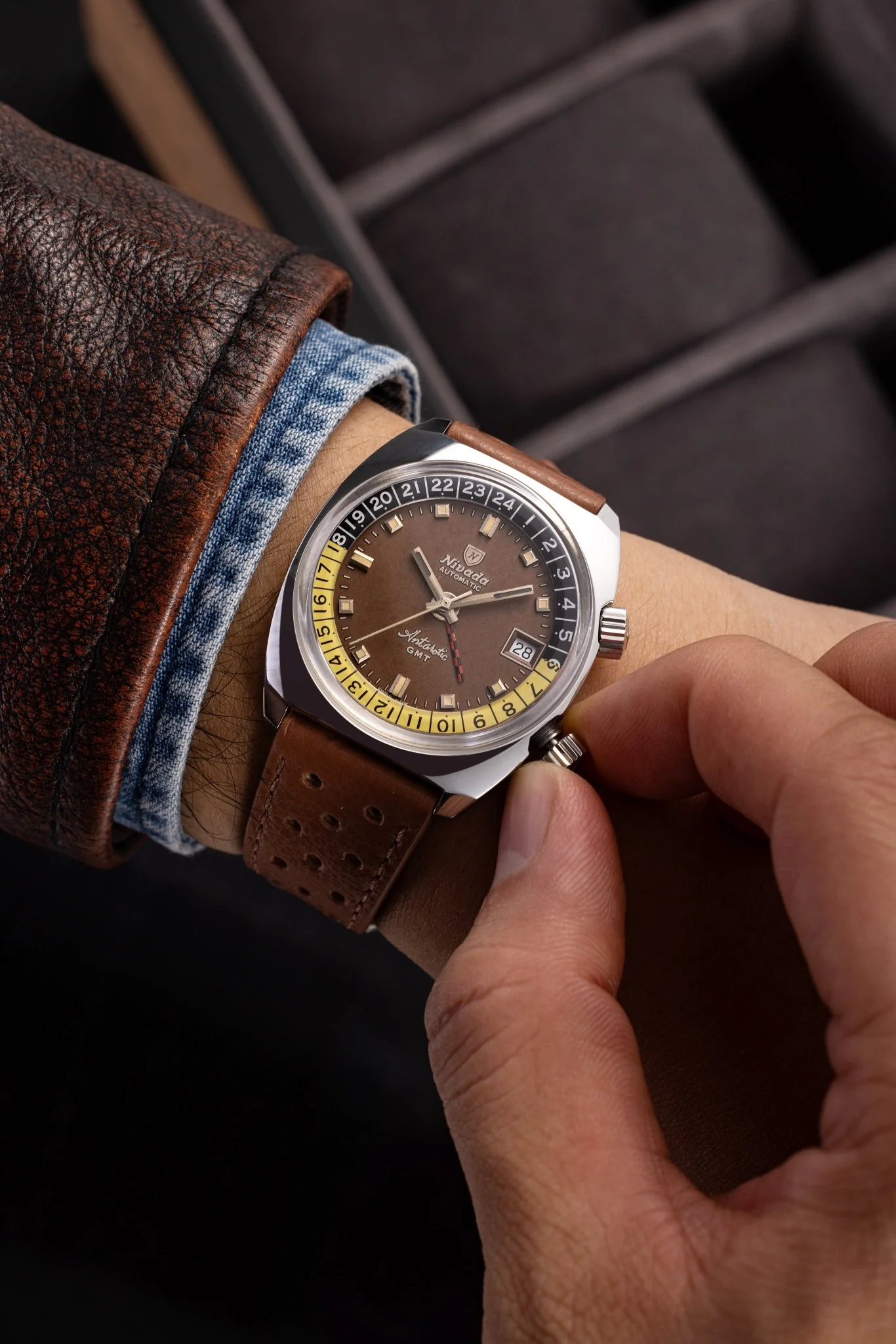 ANTARCTIC GMT - TROPICAL - Image 9