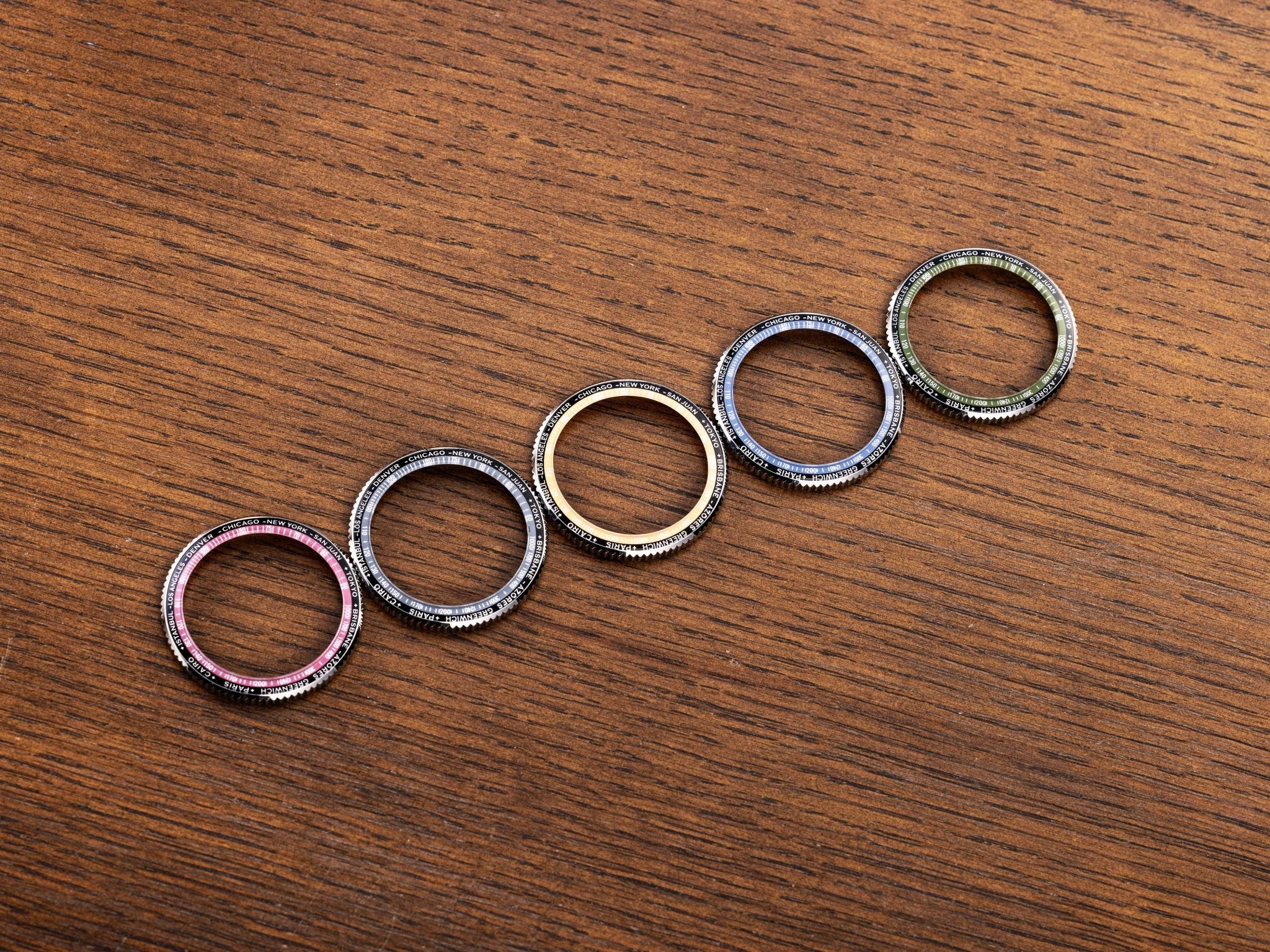 BEZELS SET CHRONOKING MECAQUARTZ- GMT - Image 3